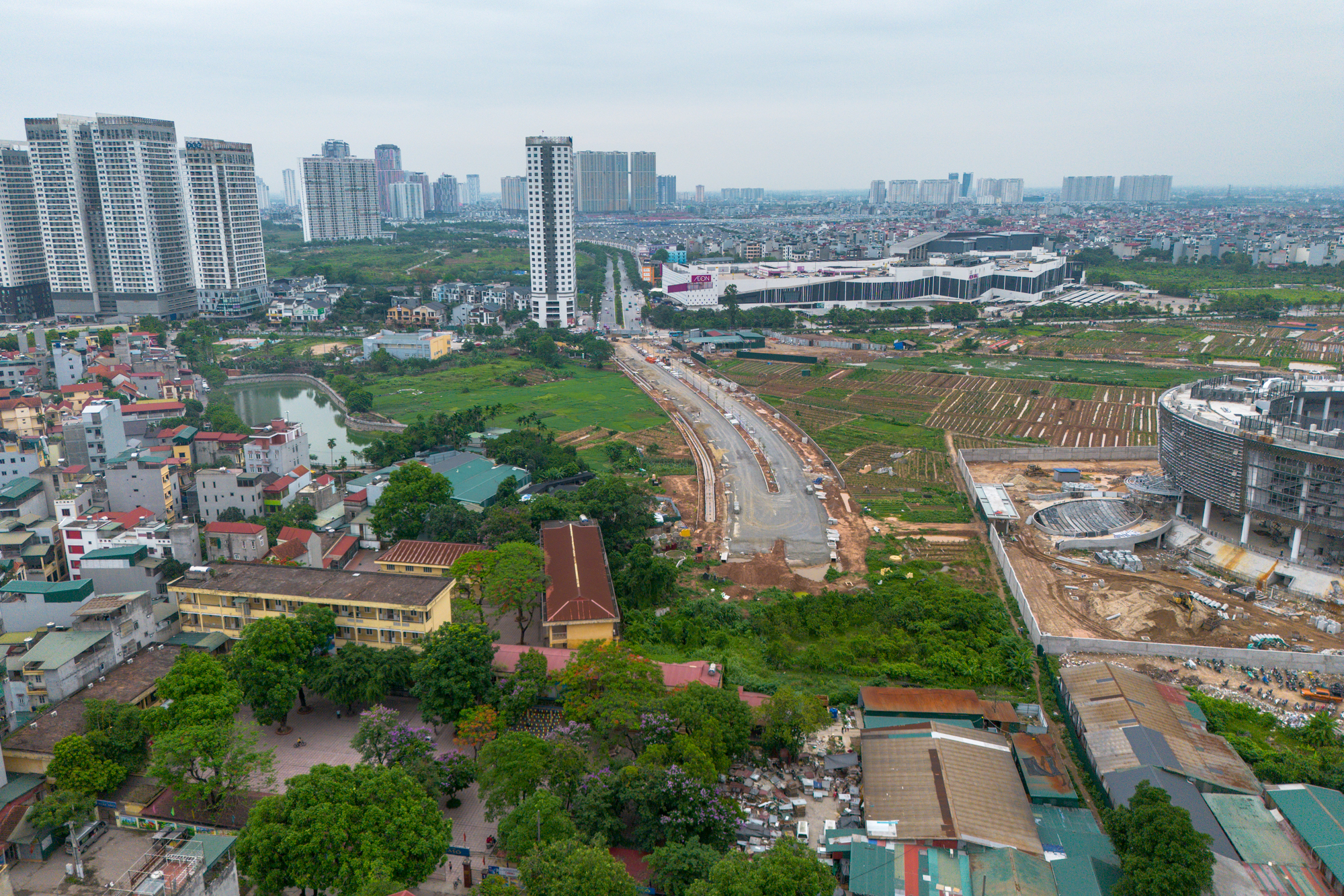 Dài 5km hơn 10 năm chưa xong, tuyến đường trọng điểm kết nối loạt dự án lớn nhất phía Tây thủ đô được yêu cầu cấp tốc về đích trong năm 2026 - Ảnh 9