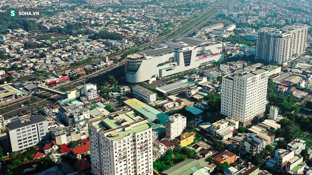Việt Nam sở hữu một đại lộ nội đô rộng bậc nhất: Quy mô tới 12 làn xe, được ví đẹp như châu Âu, hàng loạt dự án bất động sản mọc dọc hai bên - Ảnh 3