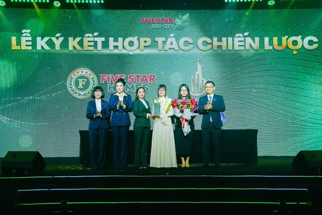 Miền Bắc bùng nổ với lễ ra quân phân khu The Royal - Đại đô thị sinh thái Five Star Eco City - Ảnh 1