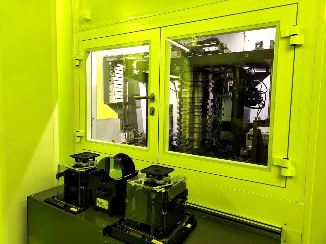 Mất 4 năm và 7,5 tỷ ruble, Nga vừa ra lò máy quang khắc chip đầu tiên giữa vòng vây cấm vận - Ảnh 2