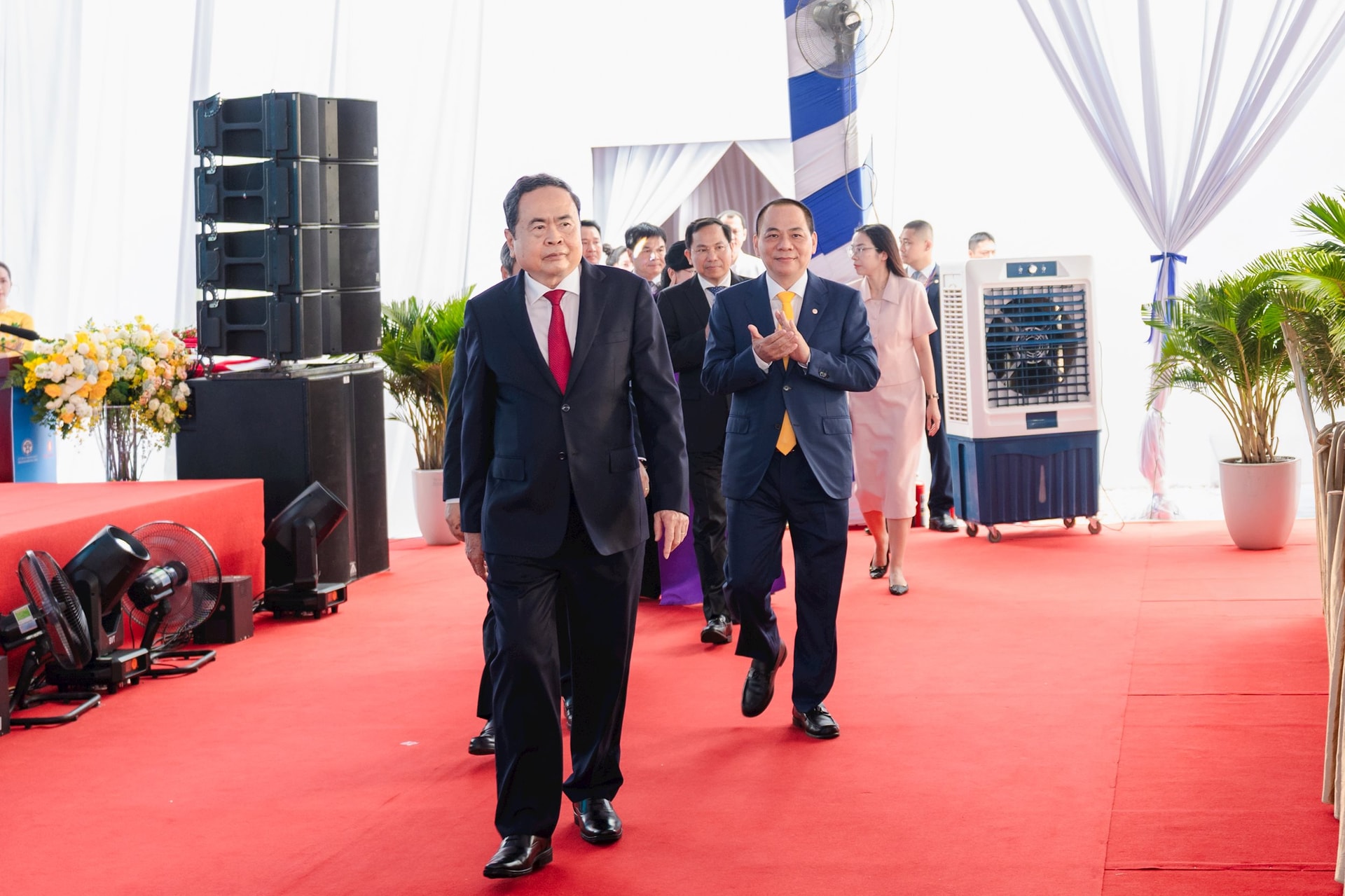Tập đoàn của tỷ phú Phạm Nhật Vượng vừa khởi công dự án 6 tỷ USD tại HN, sử dụng UAV làm việc quan trọng - Ảnh 2