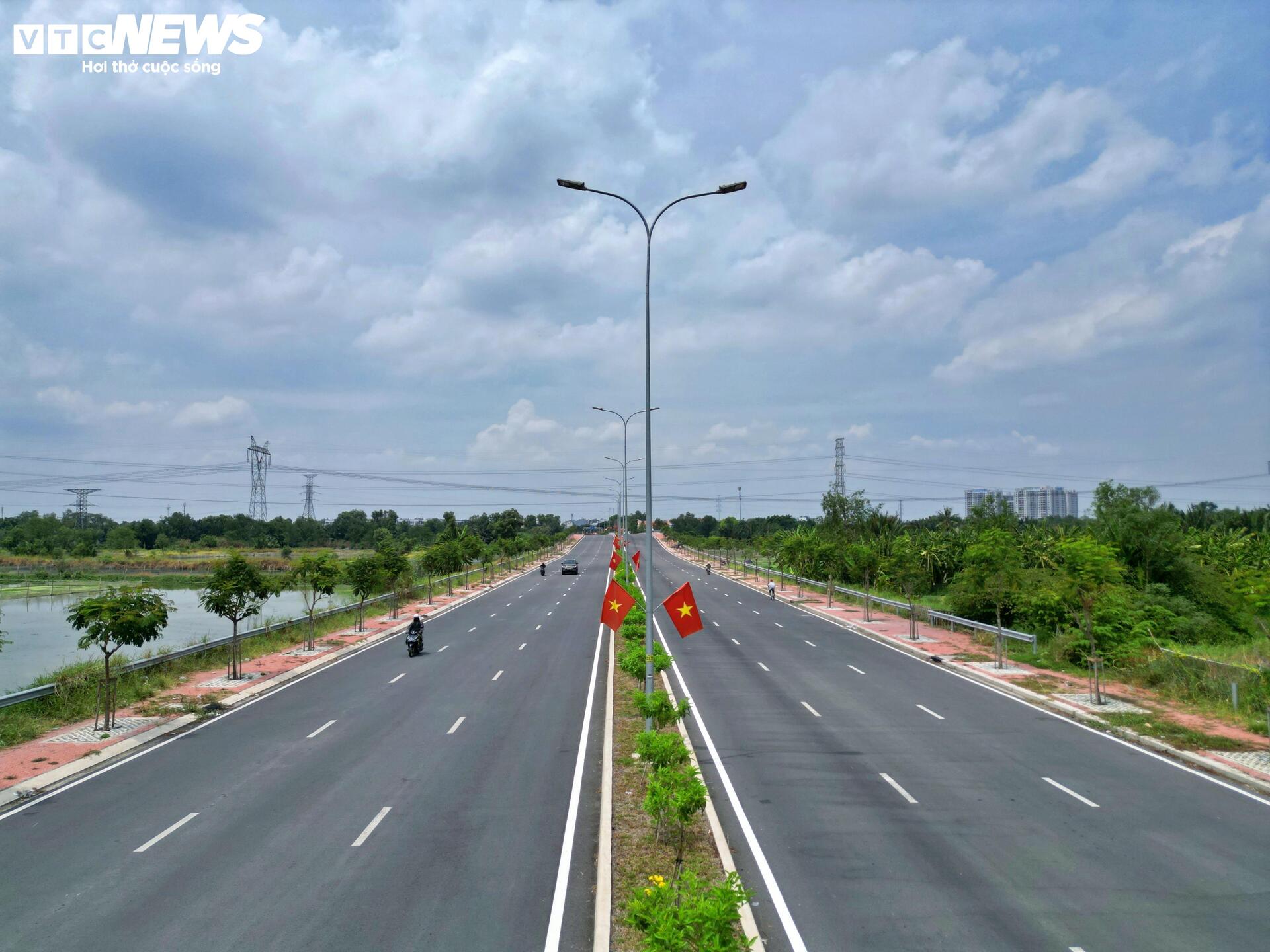 Hiện trạng đường nghìn tỷ nối TP.HCM - Tây Ninh sau hơn 3 năm thi công - Ảnh 3