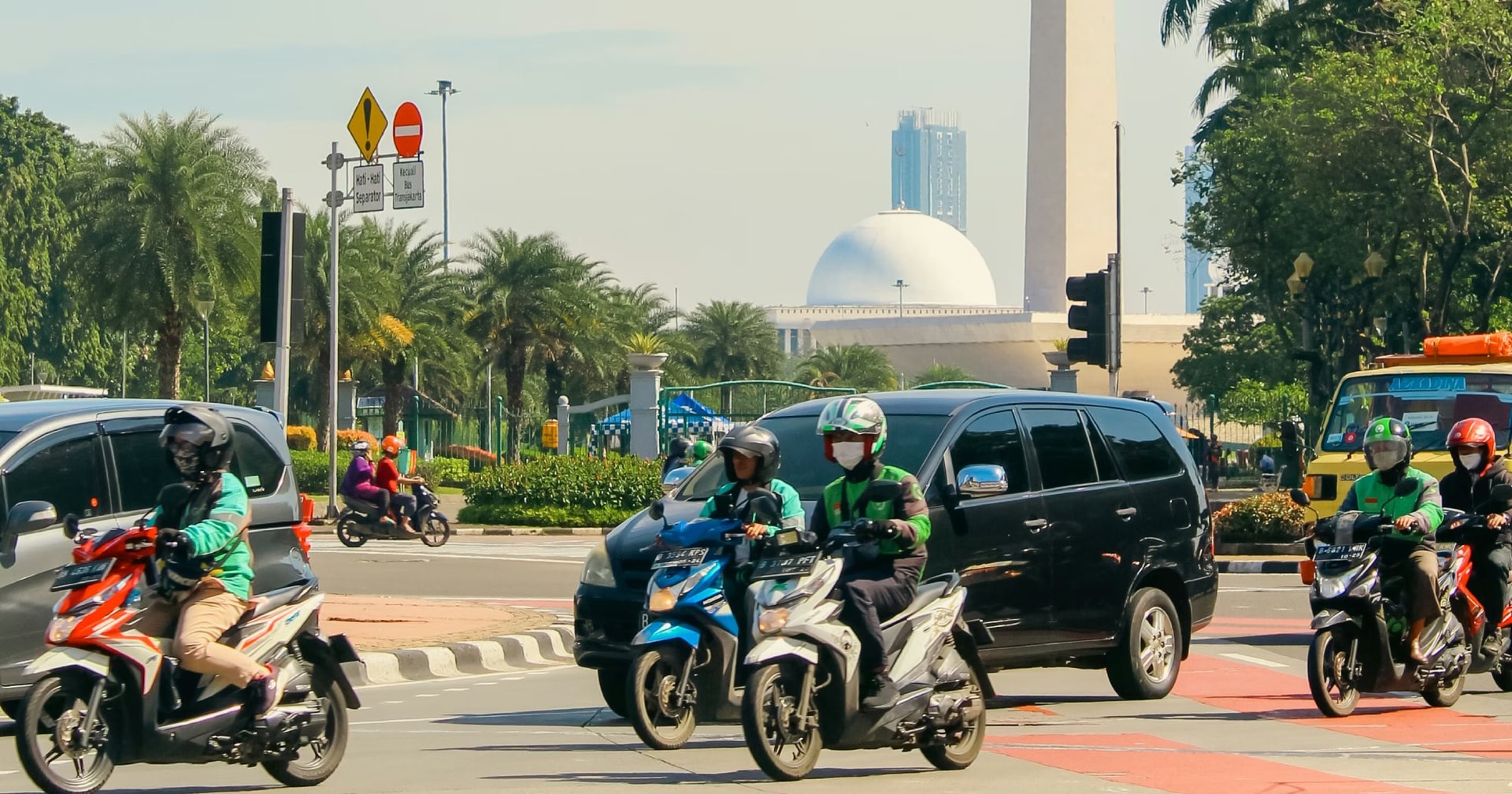 ‘Người đổ mồ hôi là tài xế, kẻ kiếm tiền lại là nền tảng’: Câu nói khiến thị trường gọi xe ĐNÁ rung chuyển, chấm dứt mức 'cắt phế' tới 20% tại Indonesia - Ảnh 2