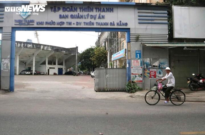 Cận cảnh sân vận động Chi Lăng trước khi phá dỡ sau 12 năm vướng vào đại án - Ảnh 8