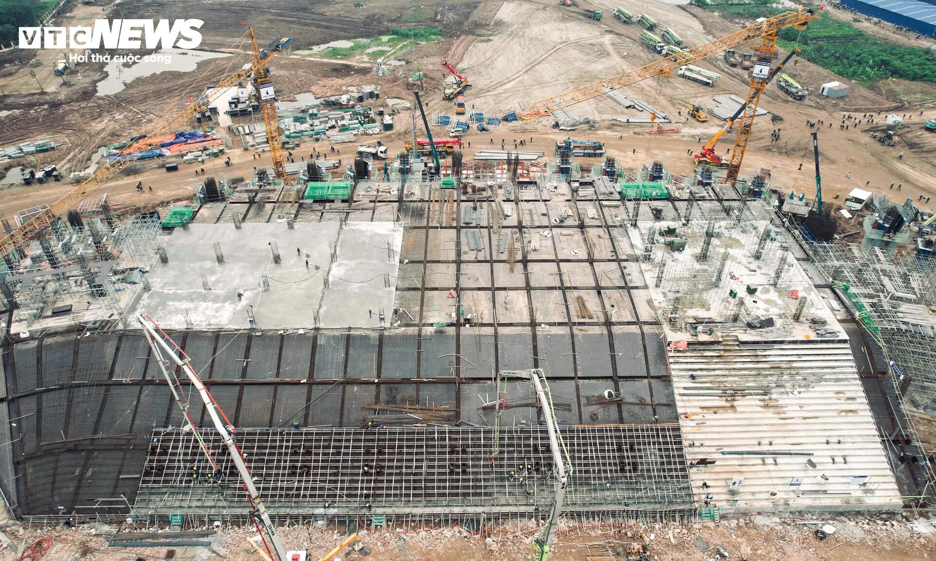 Đại công trường sân vận động 60.000 chỗ sáng đèn xuyên đêm ở Hưng Yên - Ảnh 11