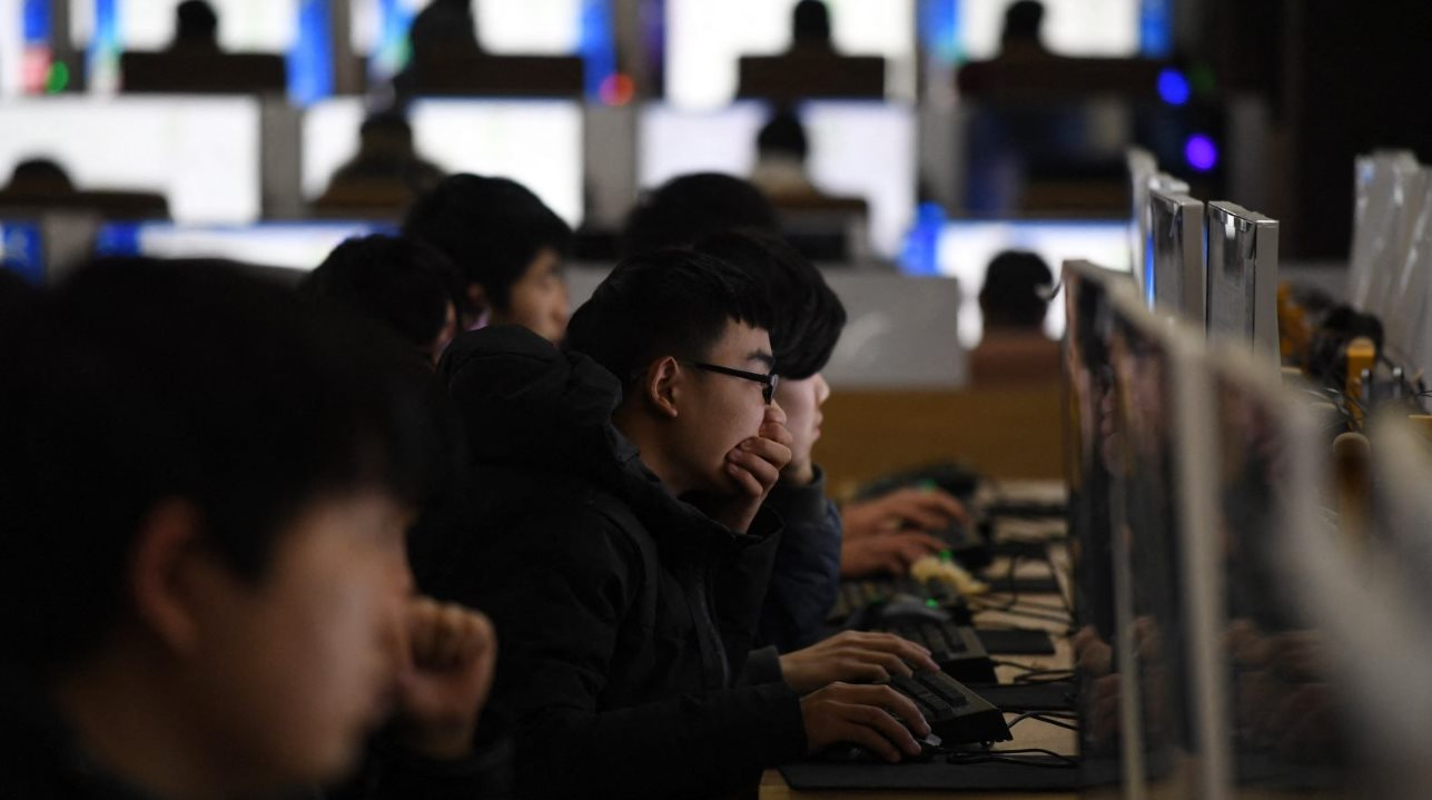 AI Trung Quốc: Đằng sau những thuật toán tỷ USD là đội quân bà nội trợ bỉm sữa giá rẻ, được thuê để dạy máy móc - Ảnh 2