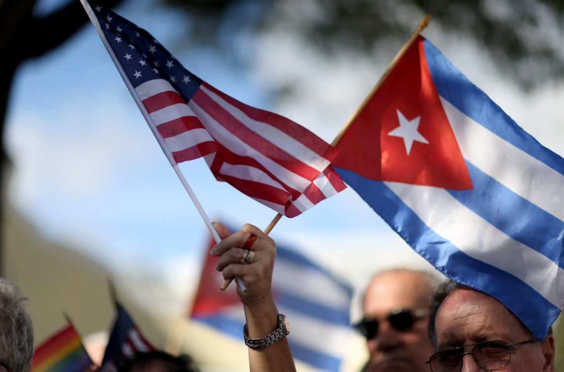 Thái độ của người Mỹ về xung đột tiềm tàng với Cuba: Một con số có thể khiến Nhà Trắng phải dè chừng - Ảnh 1