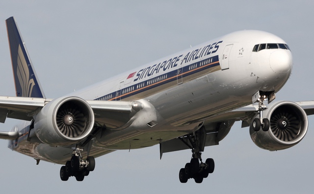 Vụ máy bay Singapore Airlines bị nhiễu động khiến 1 người tử vong: Phản ứng của phi hành đoàn "có thể hiểu được và phù hợp" - Ảnh 1