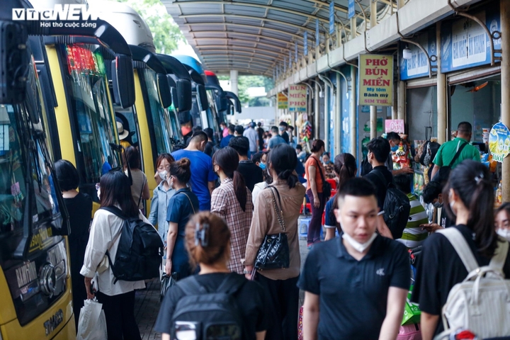 Hà Nội dự kiến di dời bến xe Mỹ Đình, Giáp Bát, Nước Ngầm khỏi Vành đai 3 - Ảnh 1