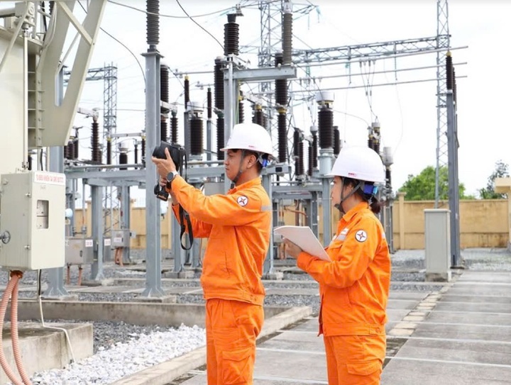 Khung giờ điện cao điểm sắp được áp dụng, người dân cần lưu ý gì? - Ảnh 1