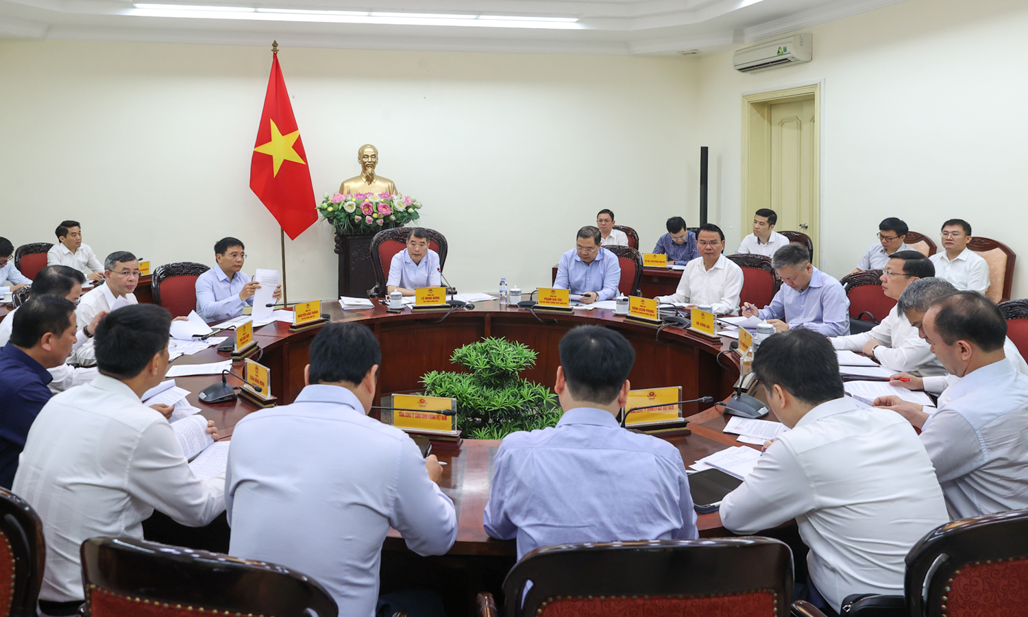 Đẩy nhanh điều tra, xử lý sai phạm liên quan sân bay Long Thành - Ảnh 2