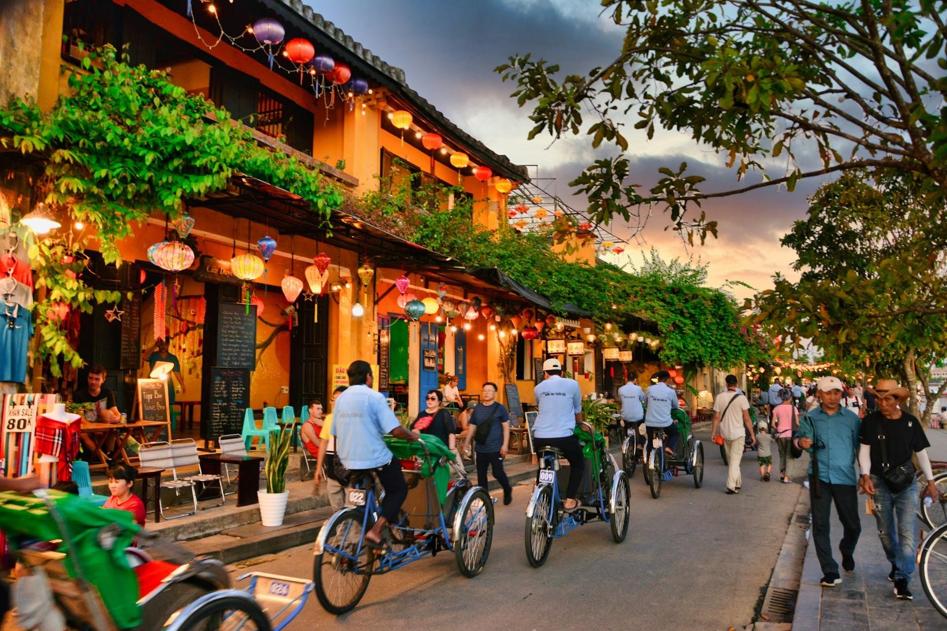 Việt Nam ghi nhận hai chỉ số kinh tế đạt mốc cao kỷ lục trong 4 tháng đầu năm 2026 - Ảnh 1