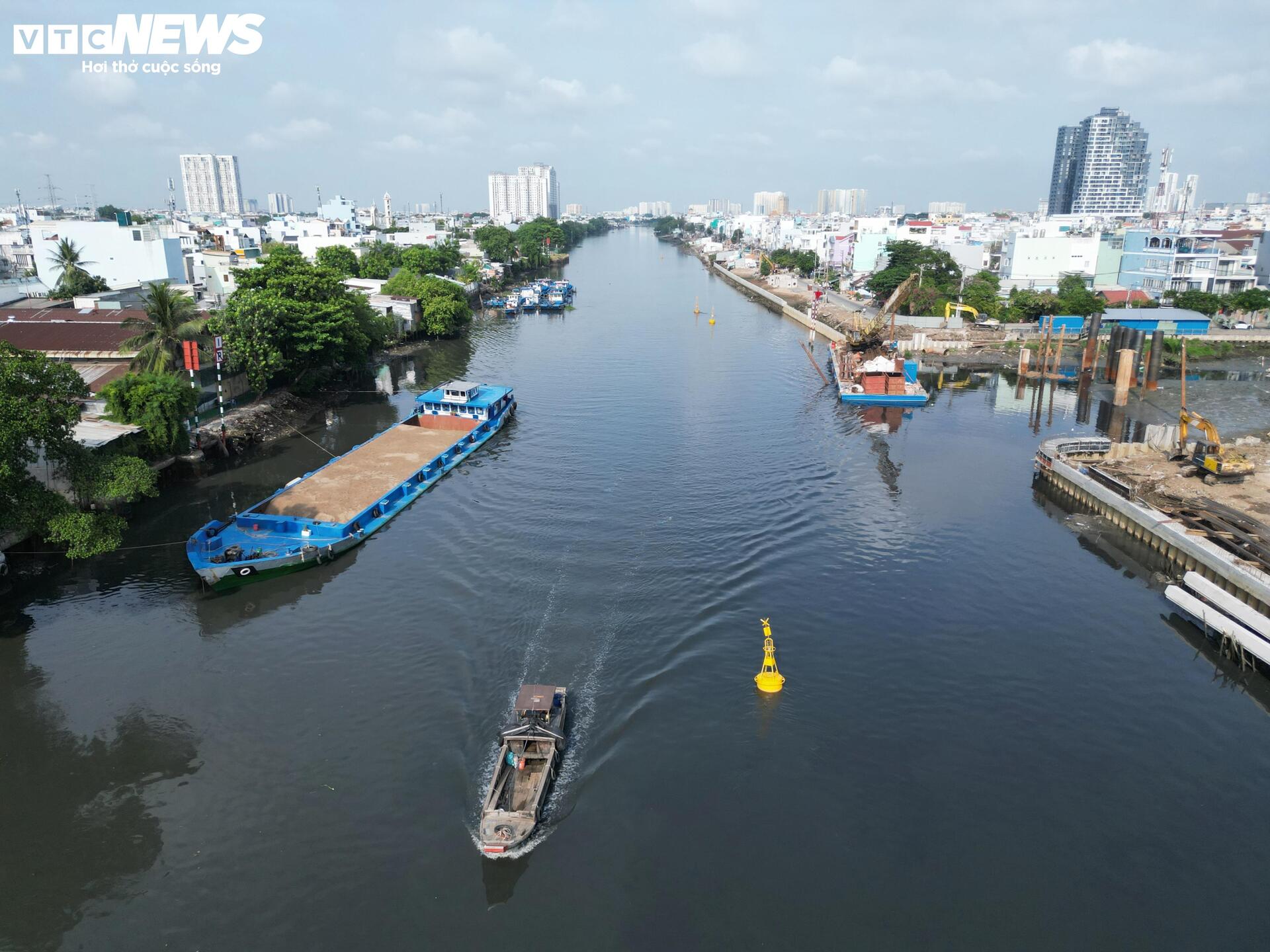 Hiện trạng nhà ven kênh rạch ở TP.HCM trước đợt hồi sinh 'kênh chết' quy mô lớn - Ảnh 14