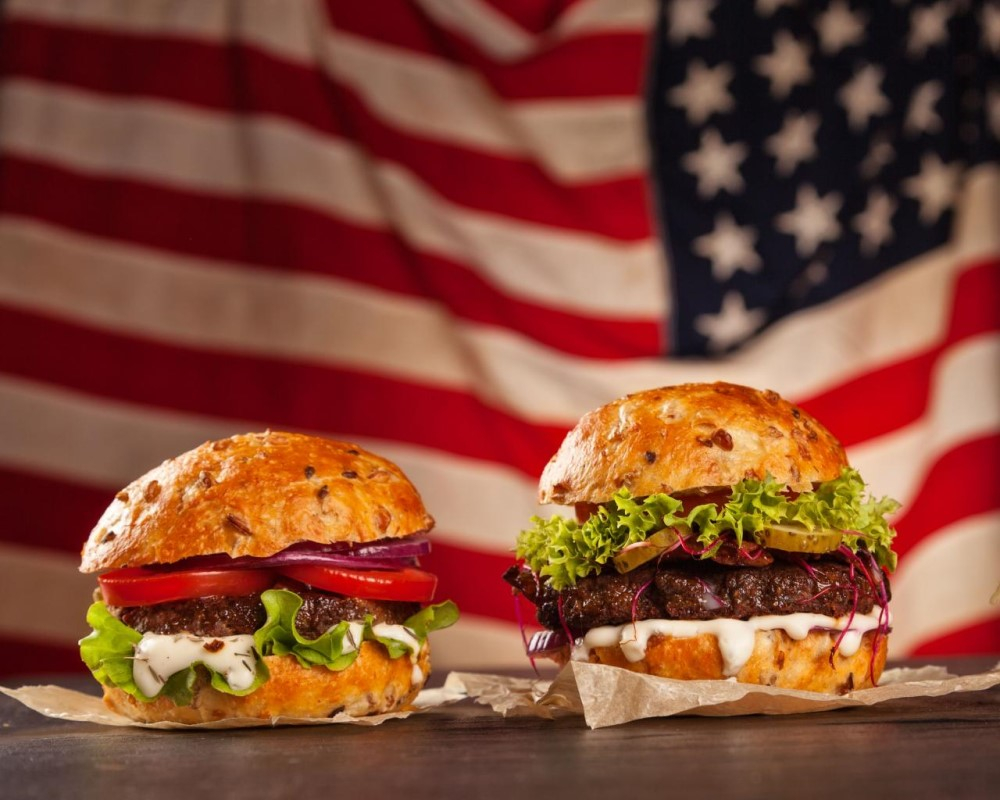 "Đặc sản" burger ở Mỹ sẽ trở thành món ăn xa xỉ - Ảnh 1