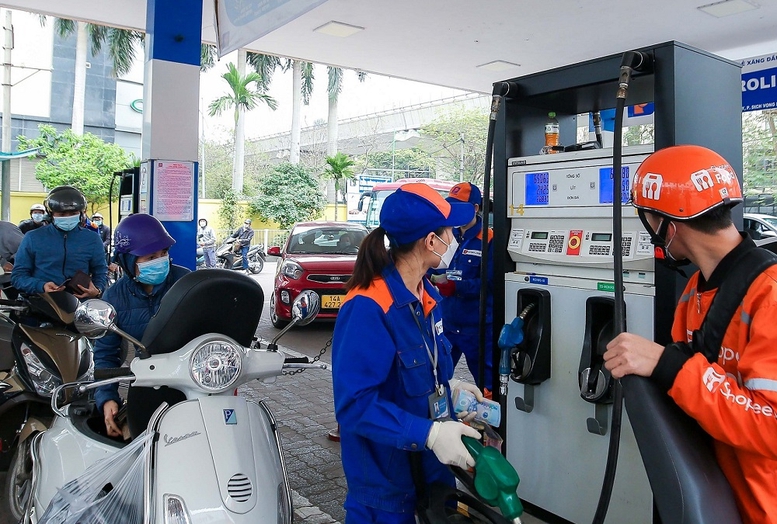 Tin vui: Xăng dầu chính thức nhận 'đặc quyền' tới hết tháng 6 - Ảnh 1