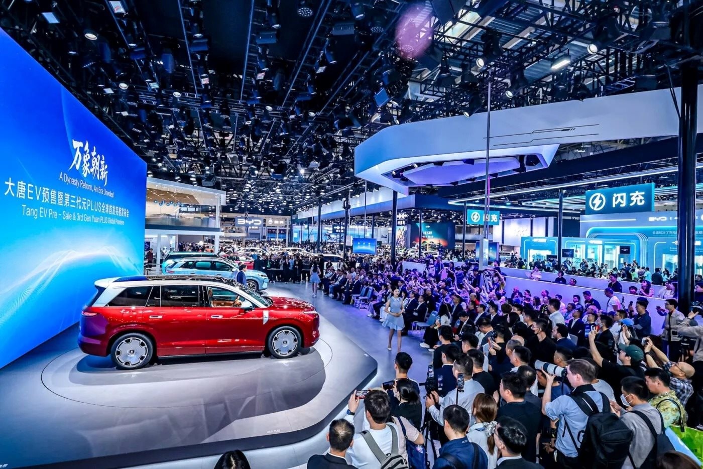 Mercedes, BMW, Audi lép vế tại thị trường chiến lược, khách hàng quay lưng vì một lý do ai cũng nhìn ra - Ảnh 2