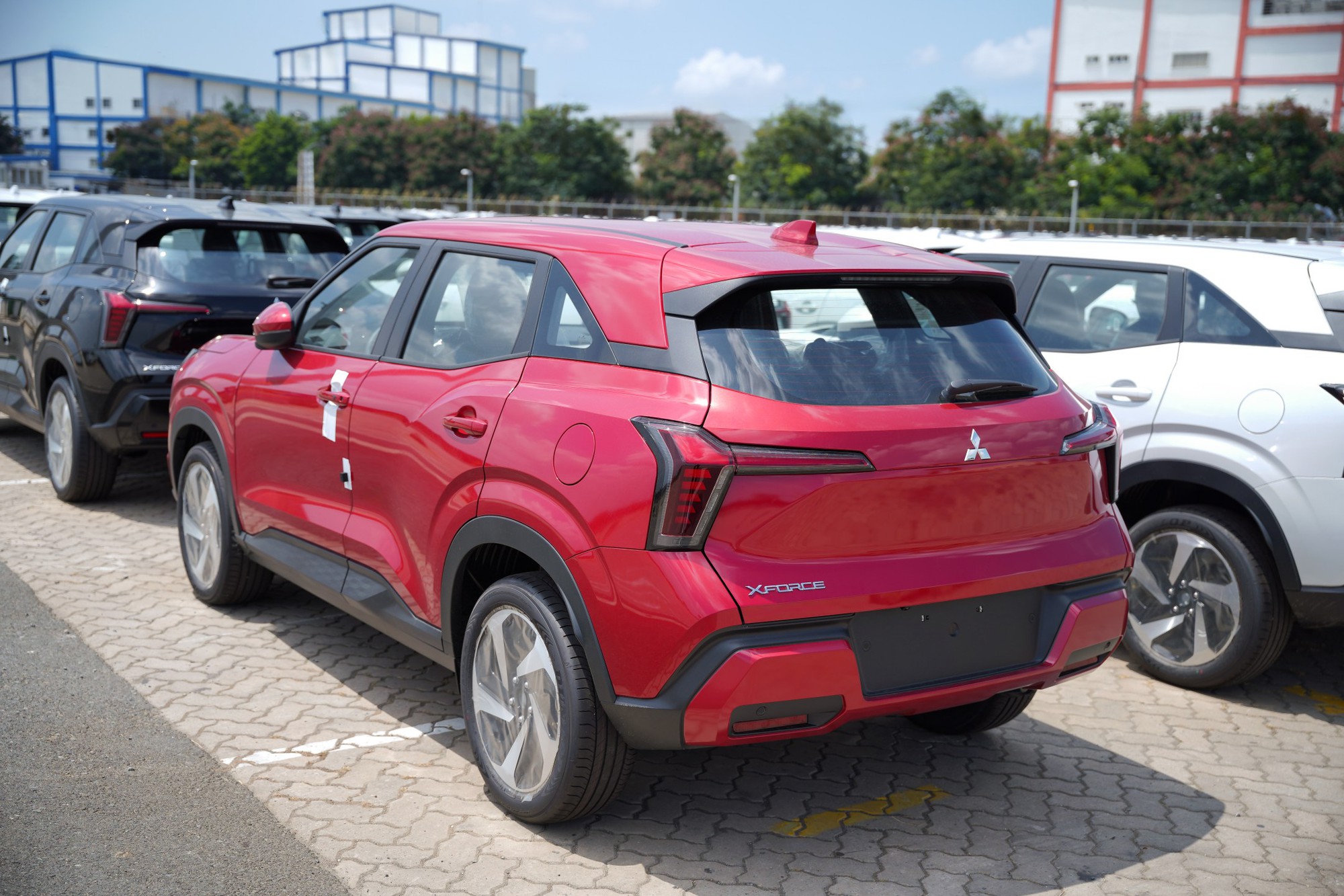 Mitsubishi Xforce 2026 ra mắt Việt Nam: Giá từ 605 triệu đồng, bổ sung ghế điện, camera 360, bản ‘base’ có nhiều điểm mới, ‘phả hơi nóng’ lên Yaris Cross - Ảnh 13