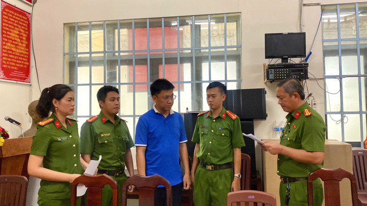 Bắt giám đốc doanh nghiệp sản xuất yến sào giả quy mô lớn ở Tây Ninh - Ảnh 1