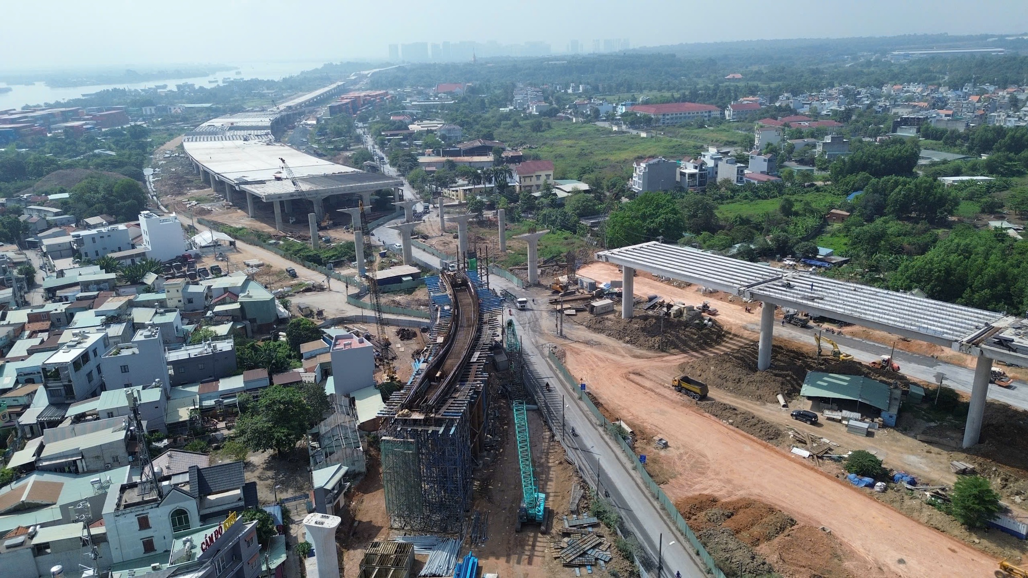 Thi công Vành đai 3 TPHCM bị ảnh hưởng bởi giá dầu - Ảnh 1