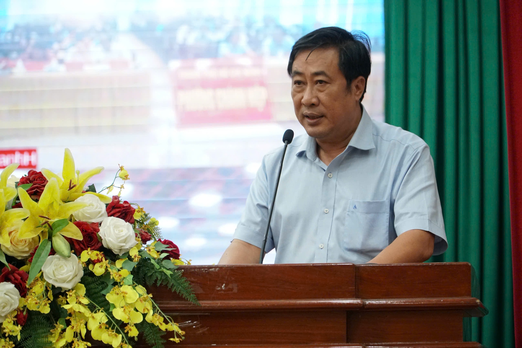 Chủ tịch HĐND TPHCM yêu cầu xử lý ngay tình trạng chờ 3 tháng để rút bảo hiểm xã hội - Ảnh 2