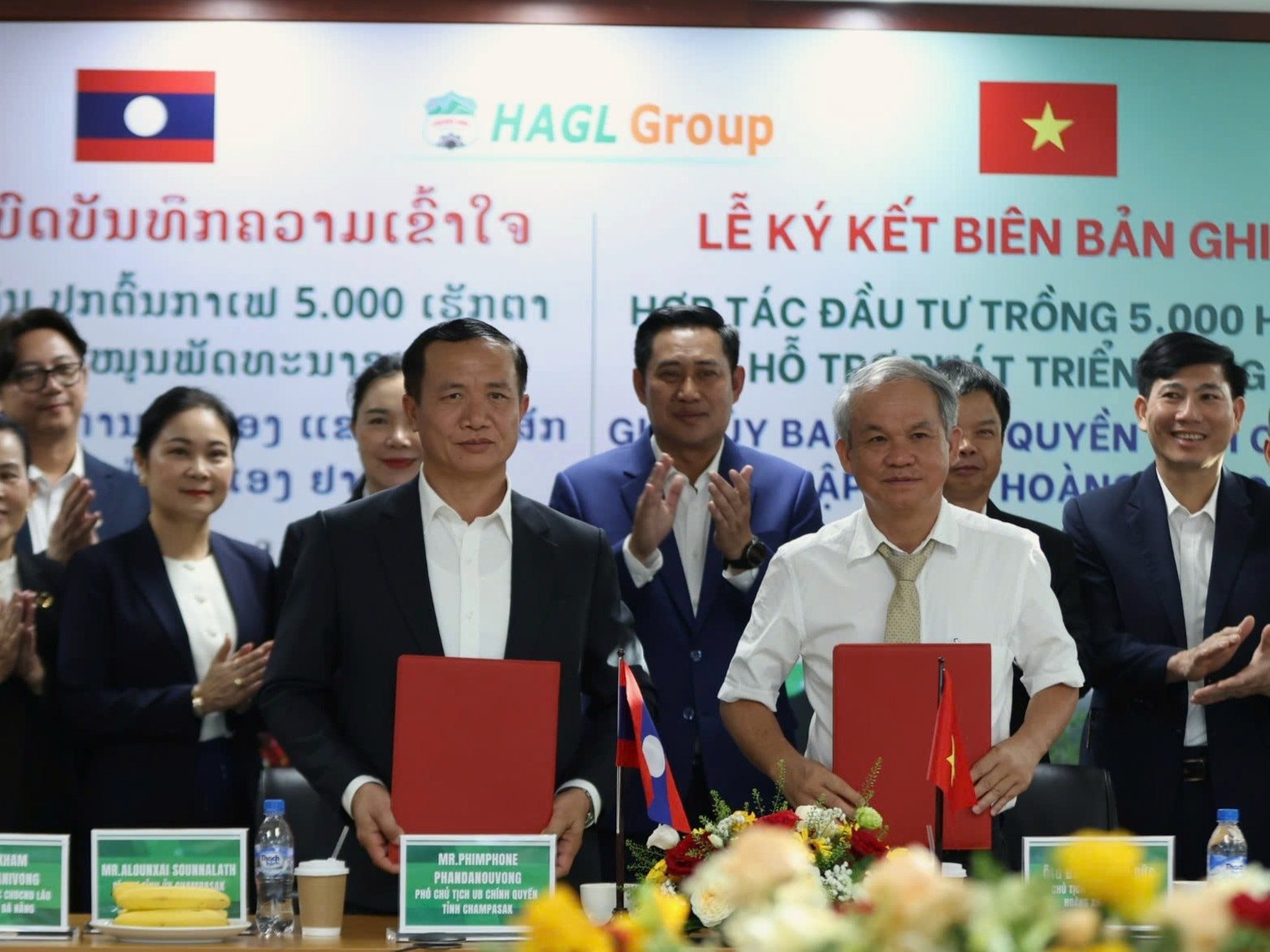 Chính quyền tỉnh Champasak và Bầu Đức ký thỏa thuận phát triển 5.000 ha cà phê, nhắm mục tiêu vùng trồng lớn nhất thế giới - Ảnh 1