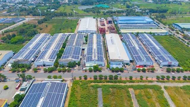 Nhà xưởng KCN tăng nhiệt giữa làn sóng doanh nghiệp mở rộng sản xuất - Ảnh 1