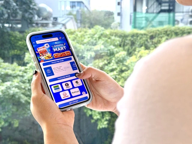 Giám đốc Điều hành Shopee: ‘Tái đầu tư để giữ đà tăng trưởng’ - Ảnh 1