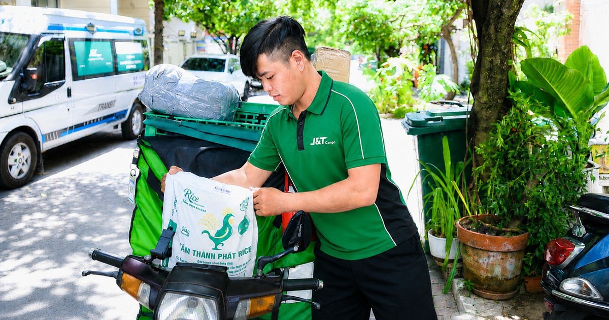 Bưu cục J&T Cargo thích ứng ra sao với bài toán giao hàng nặng?