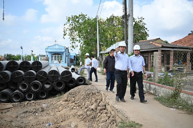 Ngành điện sát cánh cùng người lao động trên các công trường thi công xuyên lễ 30.4 và 1.5 - Ảnh 3