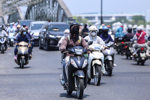 Nam bộ sắp vào mùa mưa, miền Bắc và miền Trung chuẩn bị đón nắng nóng - Ảnh 2