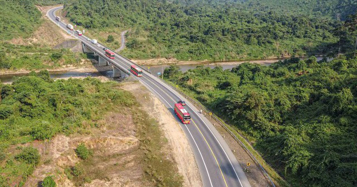Đề xuất ưu tiên mở rộng ngay cao tốc 2 làn xe
