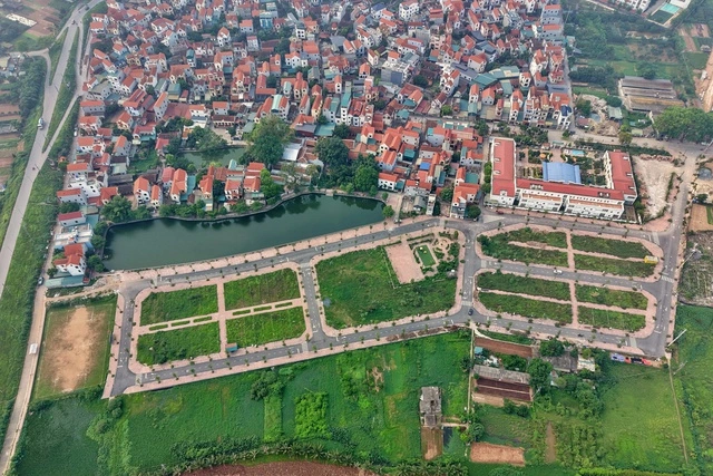 Xã đề xuất làm đường 'né' khu đất từng đấu giá xuyên đêm - Ảnh 1