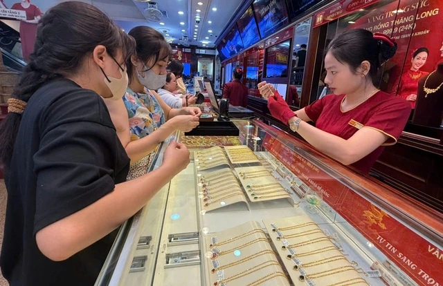 Việt Nam còn nhiều dư địa kéo giảm chênh lệch giá vàng - Ảnh 2
