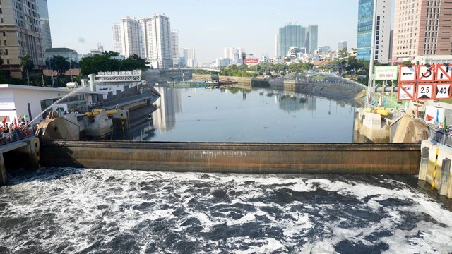 TP.HCM thúc cấp sổ đỏ 3 khu đất thanh toán dự án chống ngập 10.000 tỉ - Ảnh 1