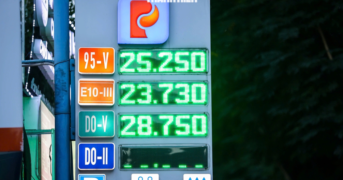 Saigon Petro thông báo 'deadline' bán xăng E10 và ngưng xăng không chì