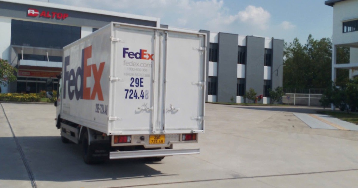FedEx nói đã cải thiện, khách hàng khẳng định giao hàng chậm chạp