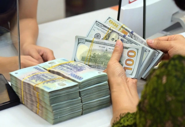 Giá USD hôm nay 18.5.2026: Đô tự do bật tăng dù ngân hàng đứng yên - Ảnh 1