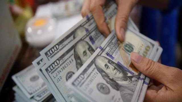 Giá USD hôm nay 5.5.2026: Ngân hàng giảm, đô tự do bật tăng - Ảnh 1