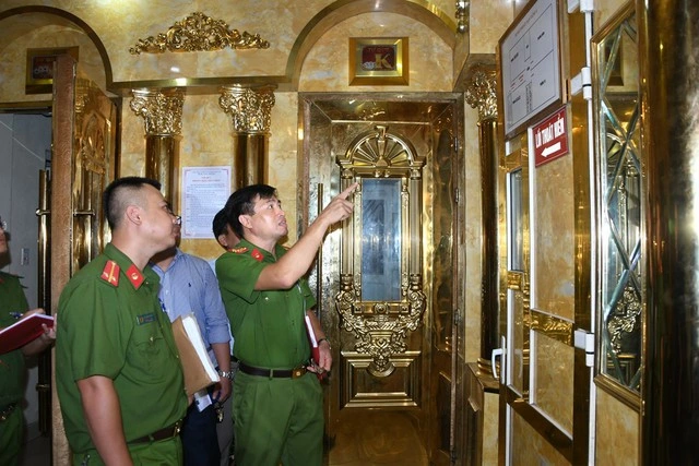 Đề xuất cắt giảm 60 ngành nghề kinh doanh có điều kiện, gồm karaoke và casino - Ảnh 1