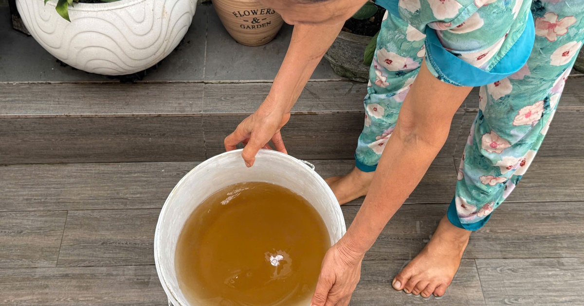 Người dân Nhà Bè bức xúc vì liên tục bị cắt nước
