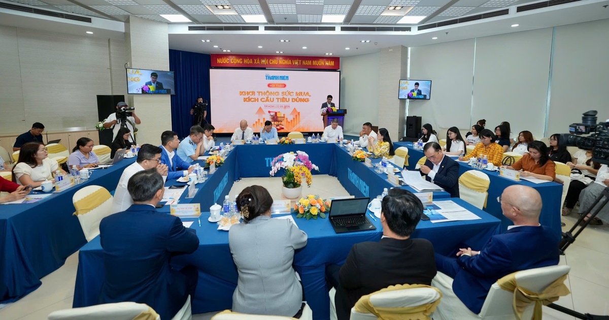 Live
Tiêu dùng phải là 'bệ đỡ' cho nền kinh tế tăng trưởng cao