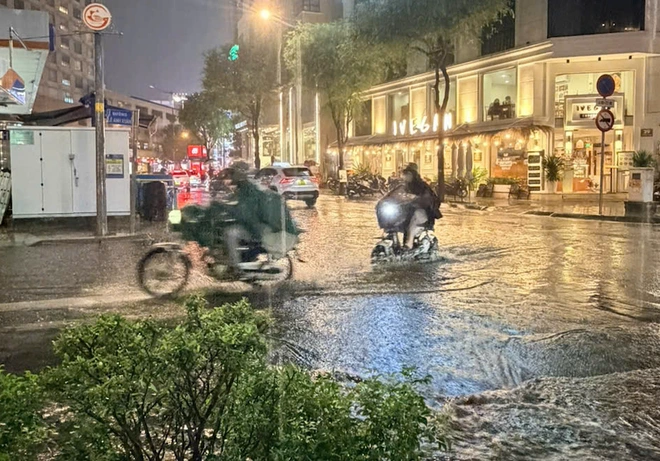 Hôm nay, cả nước tiếp tục có mưa lớn giải nhiệt - Ảnh 3