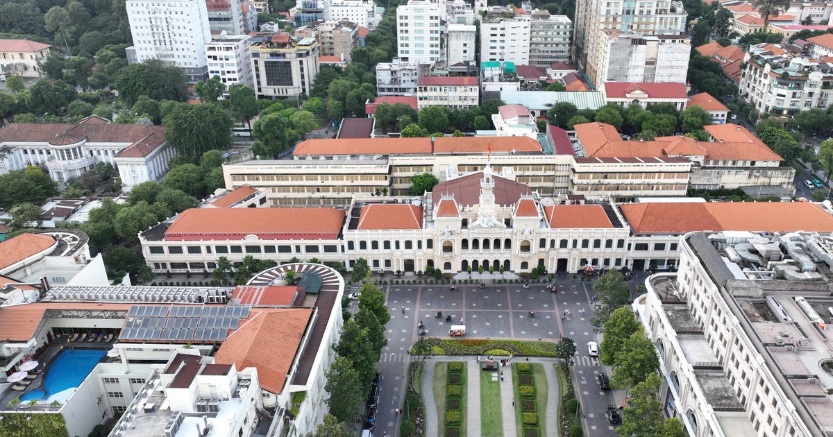 TP.HCM yêu cầu giảm chi 10%, phấn đấu thu ngân sách 1 triệu tỉ đồng