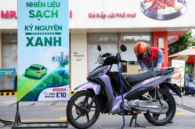 Sẽ bán đại trà xăng sinh học E10 từ ngày 15.5 - Ảnh 1