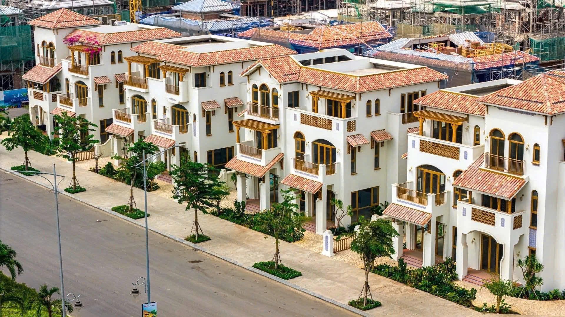 Cuộc đua thị phần bất động sản TP.HCM: Những "lão làng" đối mặt làn sóng đổ bộ của Vinhomes, Masterise, Sun Group - Ảnh 11