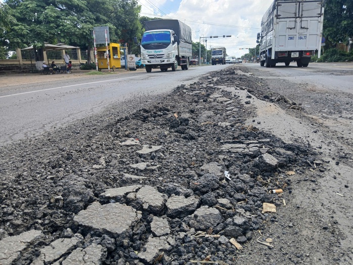 Quốc lộ 19 hư hỏng, Gia Lai ra "tối hậu thư" - Ảnh 1