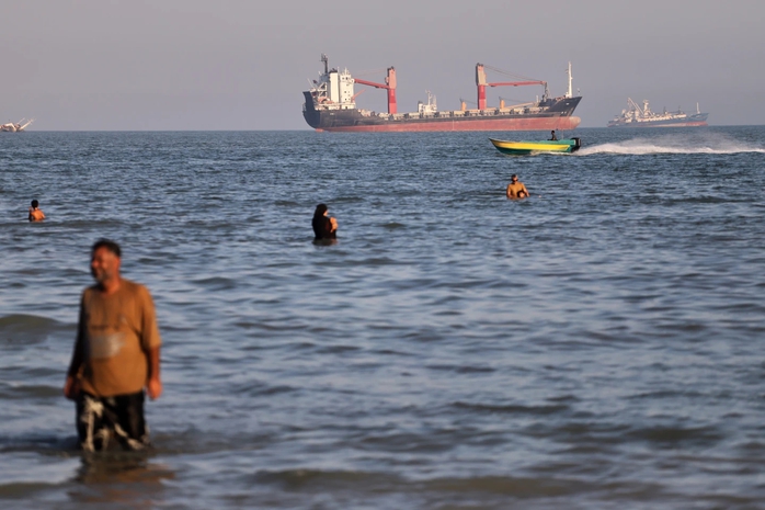 Mỹ - Iran lại căng thẳng về Hormuz - Ảnh 1