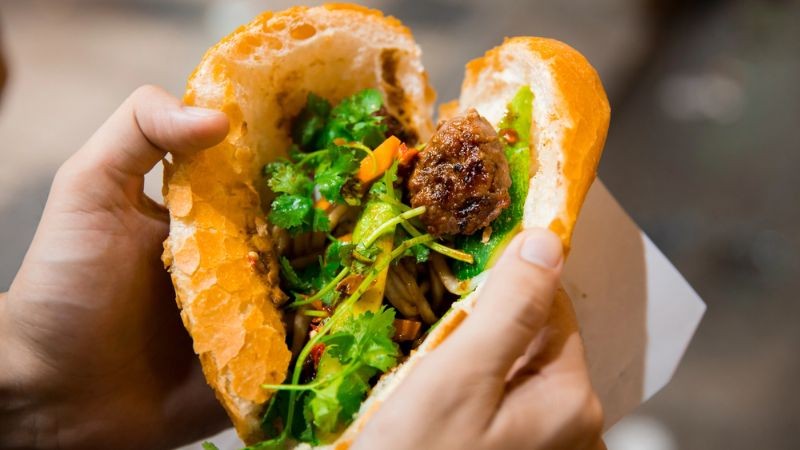 Bánh mì Hồng Ngọc và 3 lần vấp cùng một chỗ: chuyên gia F&B chỉ ra lỗ hổng khiến mô hình chuỗi trăm tiệm dễ lặp lại sự cố - Ảnh 5