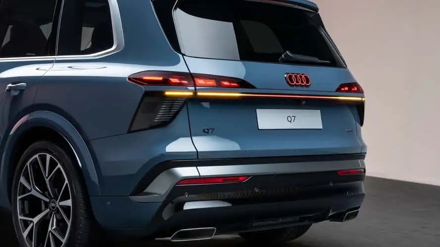 Audi Q7 thế hệ mới ra mắt: Thiết kế lột xác, thêm công nghệ đèn ma trận, có bản gần 600 mã lực mạnh nhất từ trước đến nay - Ảnh 3