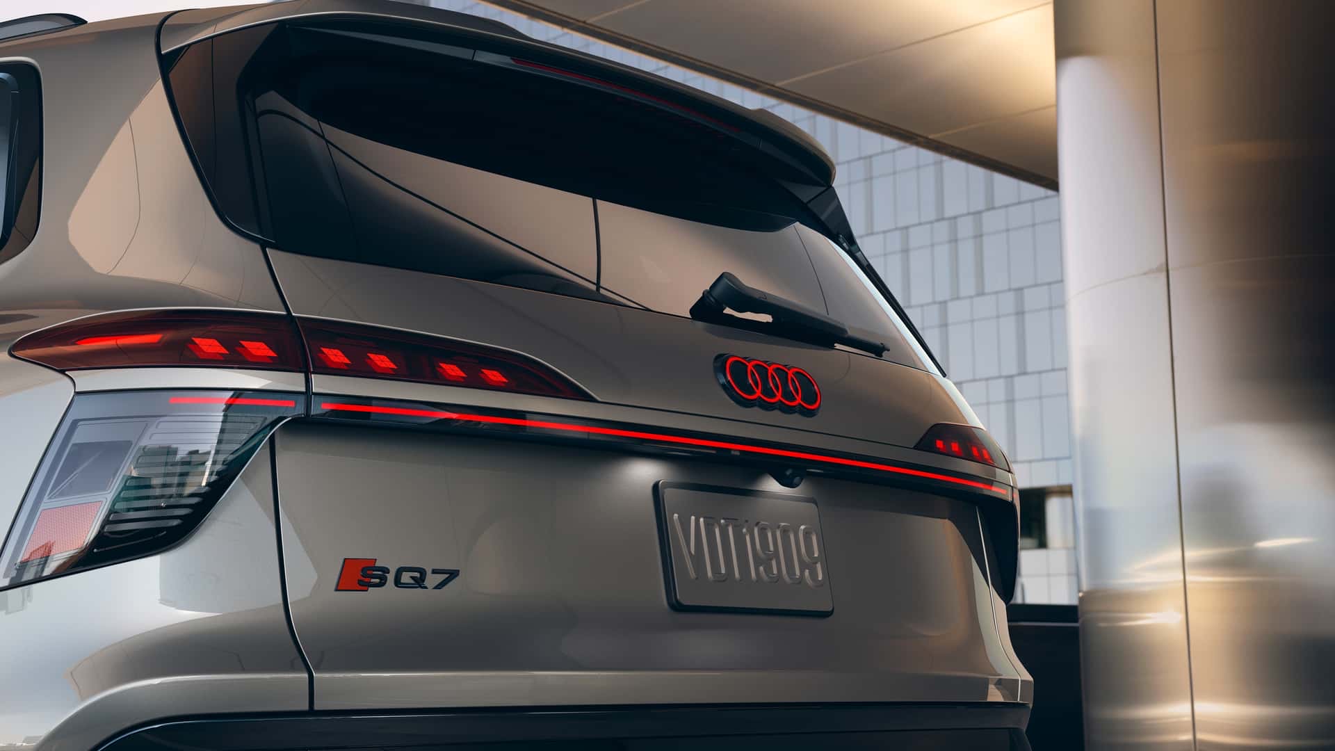 Audi Q7 thế hệ mới ra mắt: Thiết kế lột xác, thêm công nghệ đèn ma trận, có bản gần 600 mã lực mạnh nhất từ trước đến nay - Ảnh 12